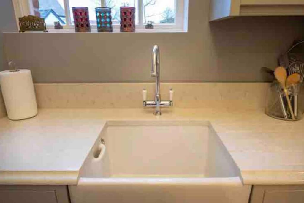 Choristers Mews: Luxury Cottage A Stones Throw From The Cathedral! 林肯 外观 照片