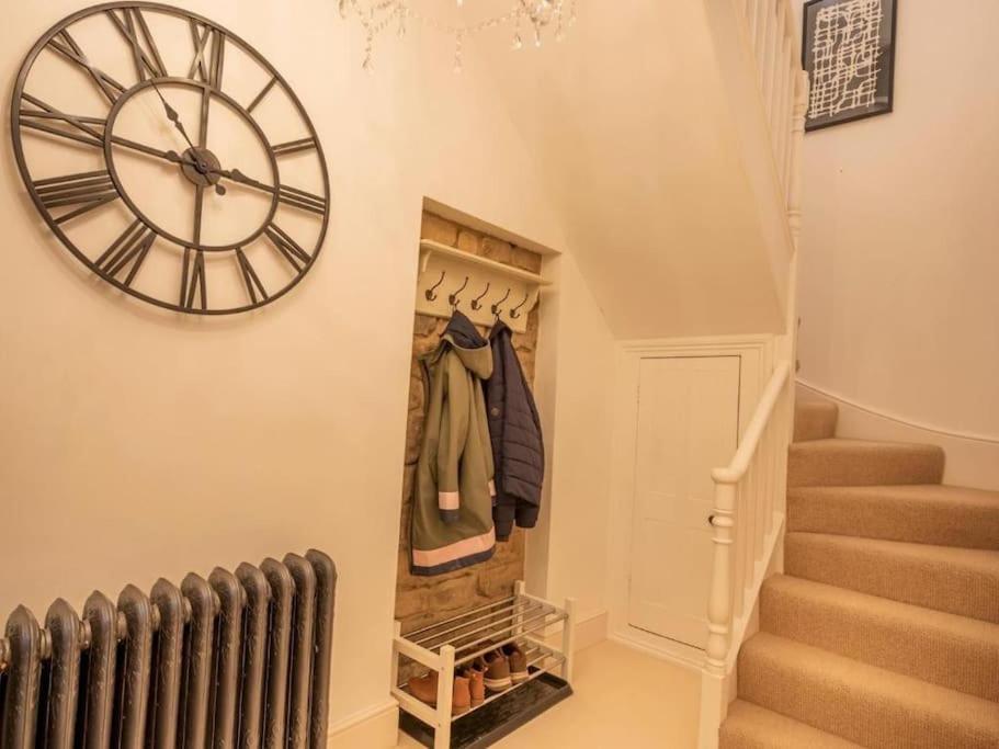 Choristers Mews: Luxury Cottage A Stones Throw From The Cathedral! 林肯 外观 照片