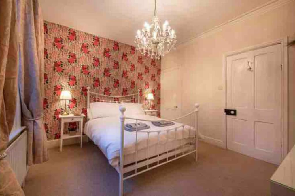 Choristers Mews: Luxury Cottage A Stones Throw From The Cathedral! 林肯 外观 照片