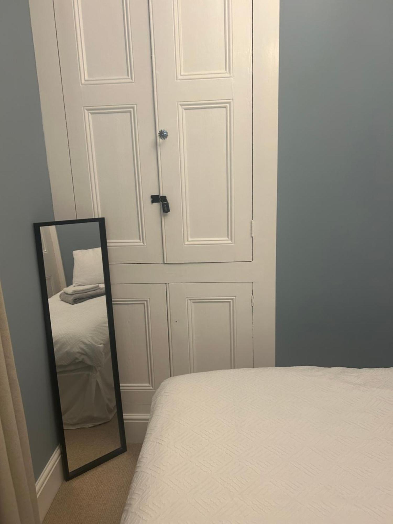 Choristers Mews: Luxury Cottage A Stones Throw From The Cathedral! 林肯 外观 照片